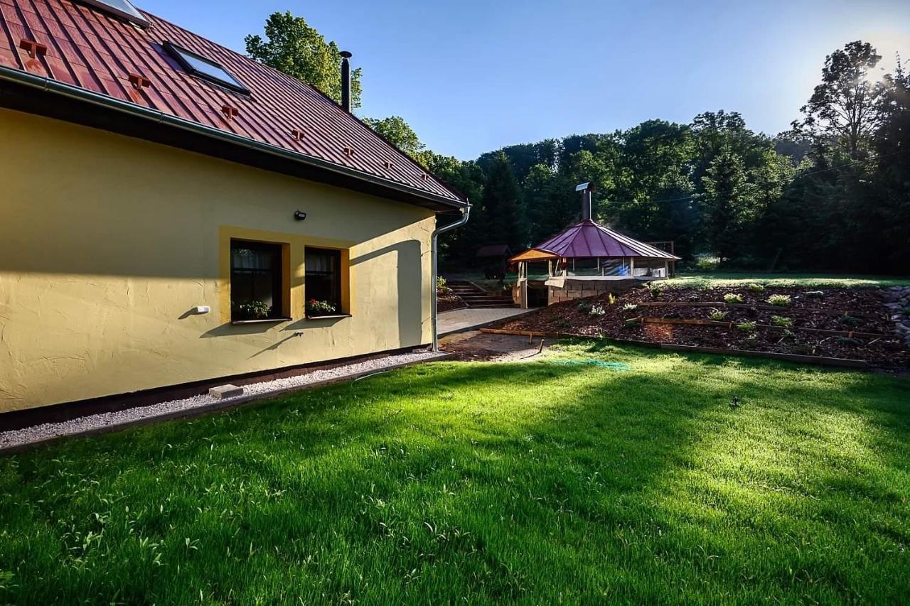 Chalupa Křenov 62 Bernsdorf Exteriér fotografie